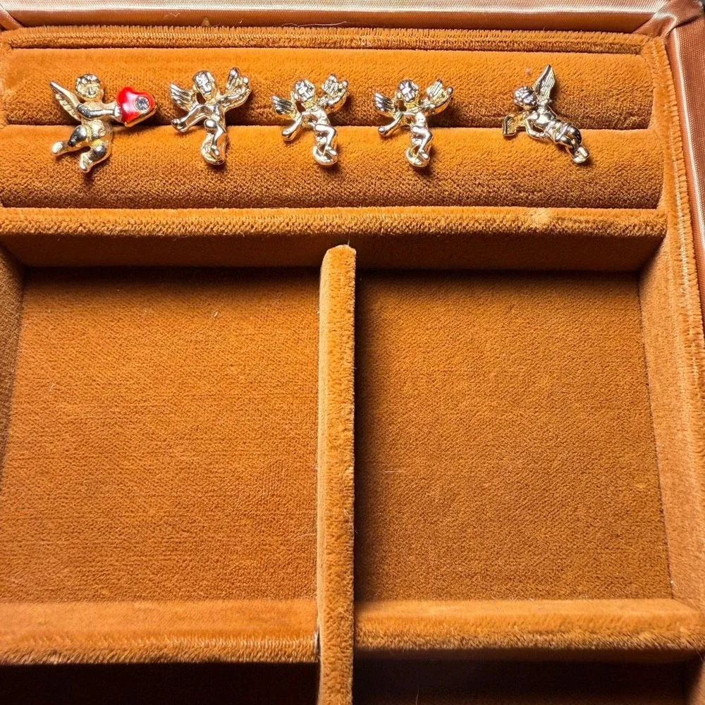Vintage Gold Tone Cherub Angel‎ Pin Set Red Enamel Heart Rhinestone 5 Piece Lot
